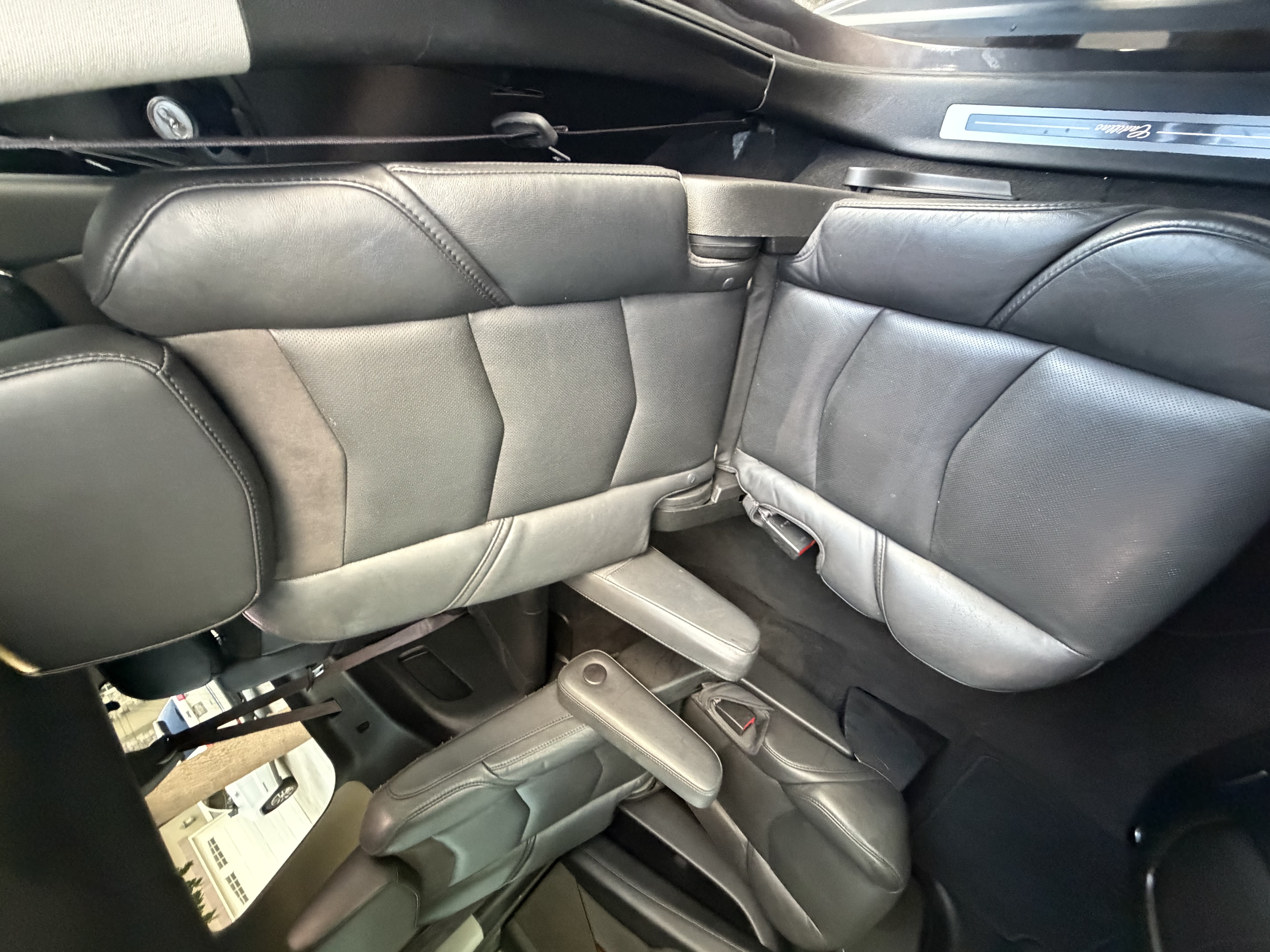 Used 2017 Cadillac Escalade ESV Luxury AWD/4WD image 15