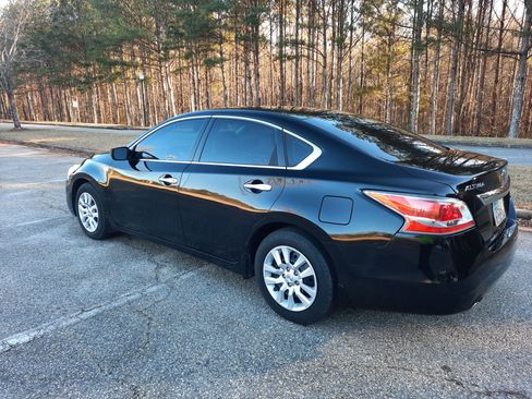 Used 2015 Nissan Altima 2.5 S w/ Power Driver Seat Package image 6