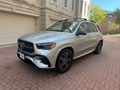 Used 2025 Mercedes-Benz GLE 350 4MATIC image 6