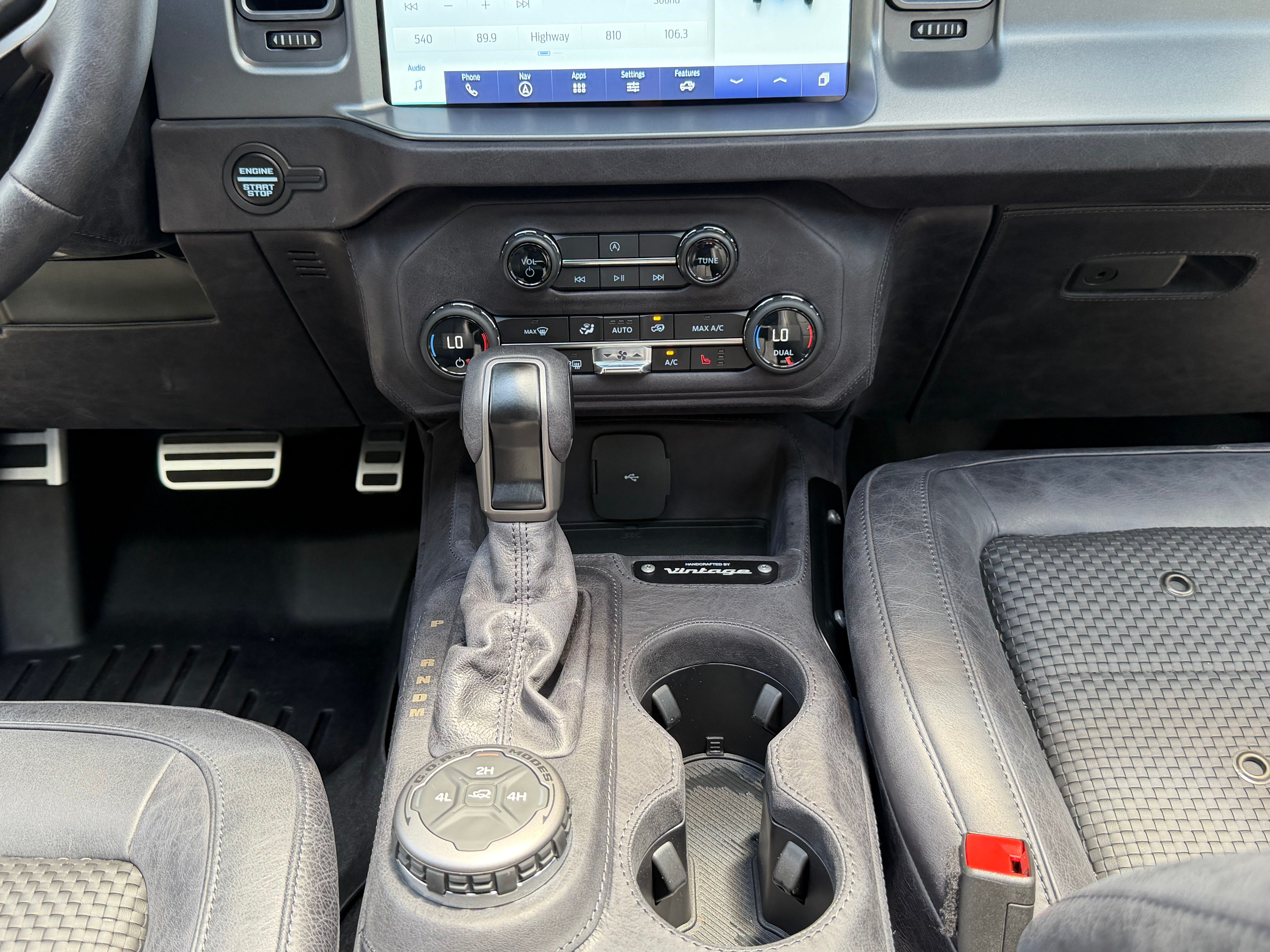 Used 2024 Ford Bronco Black Diamond AWD/4WD image 26