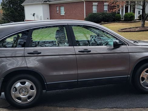 Used 2011 Honda CR-V LX image 1