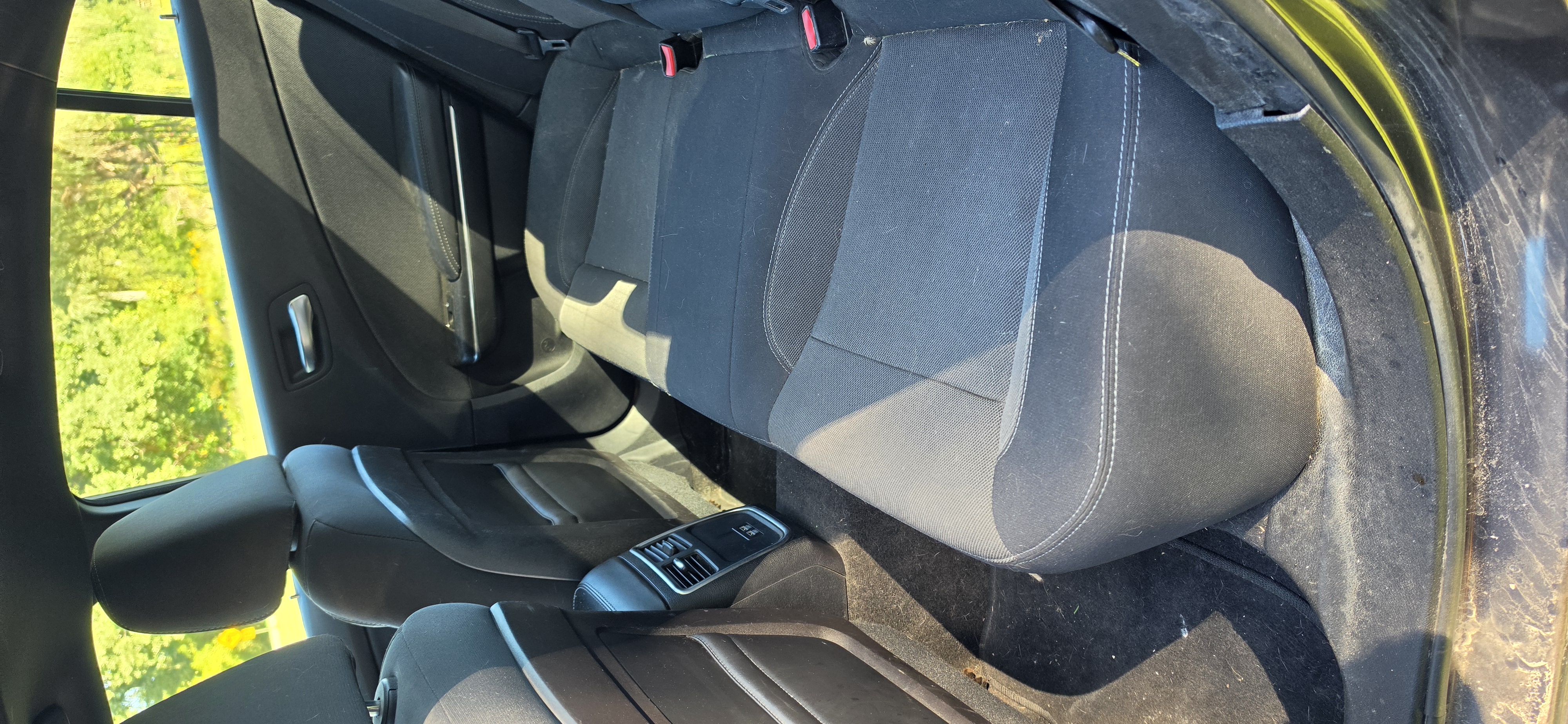 Used 2015 Dodge Charger SE w/ Sport Appearance Group RWD image 6