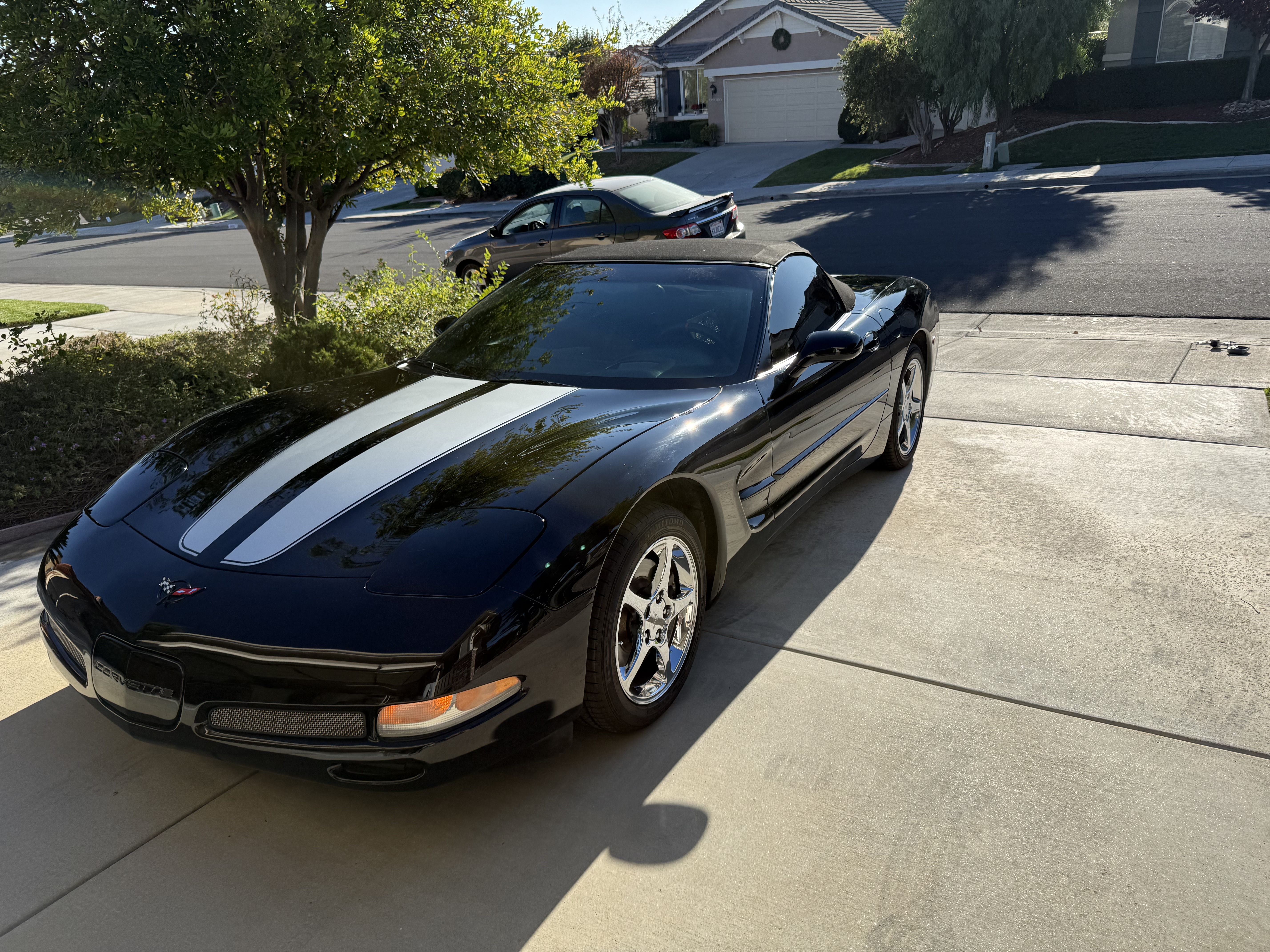 Used 2004 Chevrolet Corvette Convertible w/ Preferred Equipment Group RWD image 9