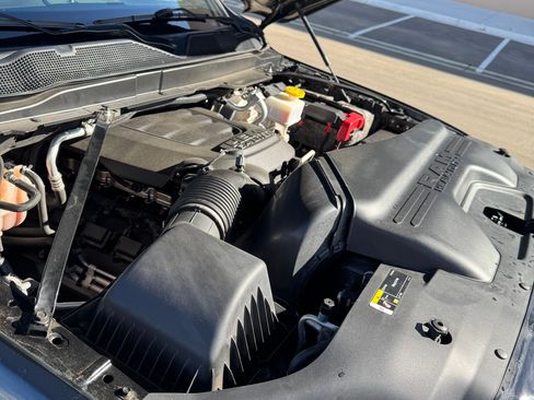 Used 2019 RAM 2500 Laramie image 12