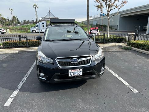 Used 2016 Subaru Crosstrek 2.0i Limited image 2