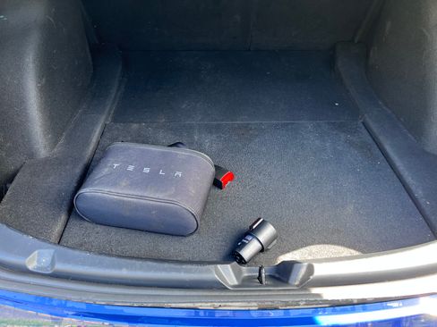 Used 2023 Tesla Model 3 Standard Range RWD image 9