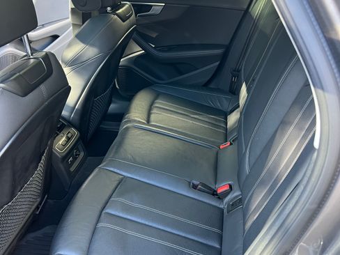 Used 2020 Audi A4 2.0T allroad Premium Plus w/ Premium Plus Package AWD/4WD image 13