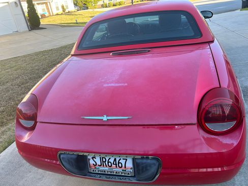 Used 2003 Ford Thunderbird image 4