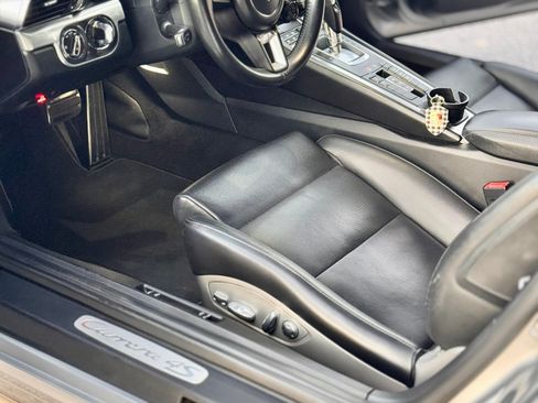 Used 2017 Porsche 911 Carrera 4S image 12