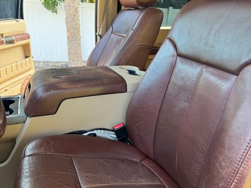 Used 2012 Ford F250 King Ranch w/ King Ranch w/Chrome Pkg image 11