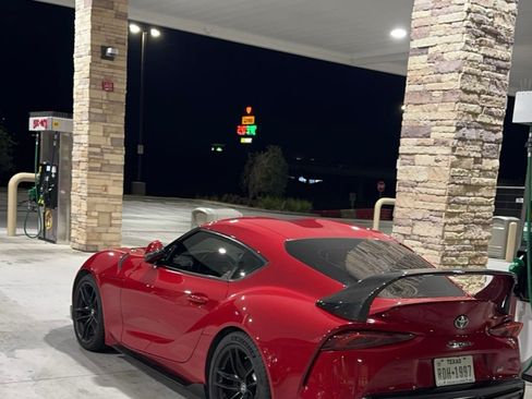 Used 2020 Toyota Supra Launch Edition w/ Driver Assist Package image 4