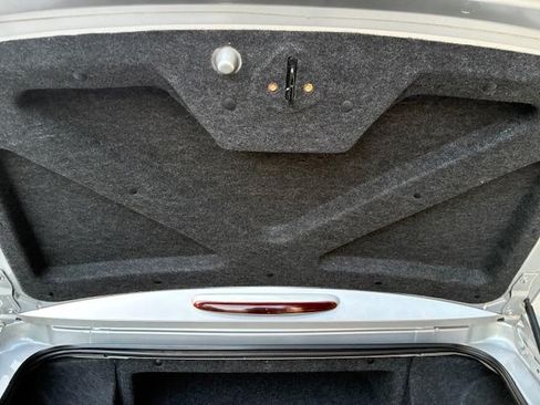 Used 2004 Ford Thunderbird image 20