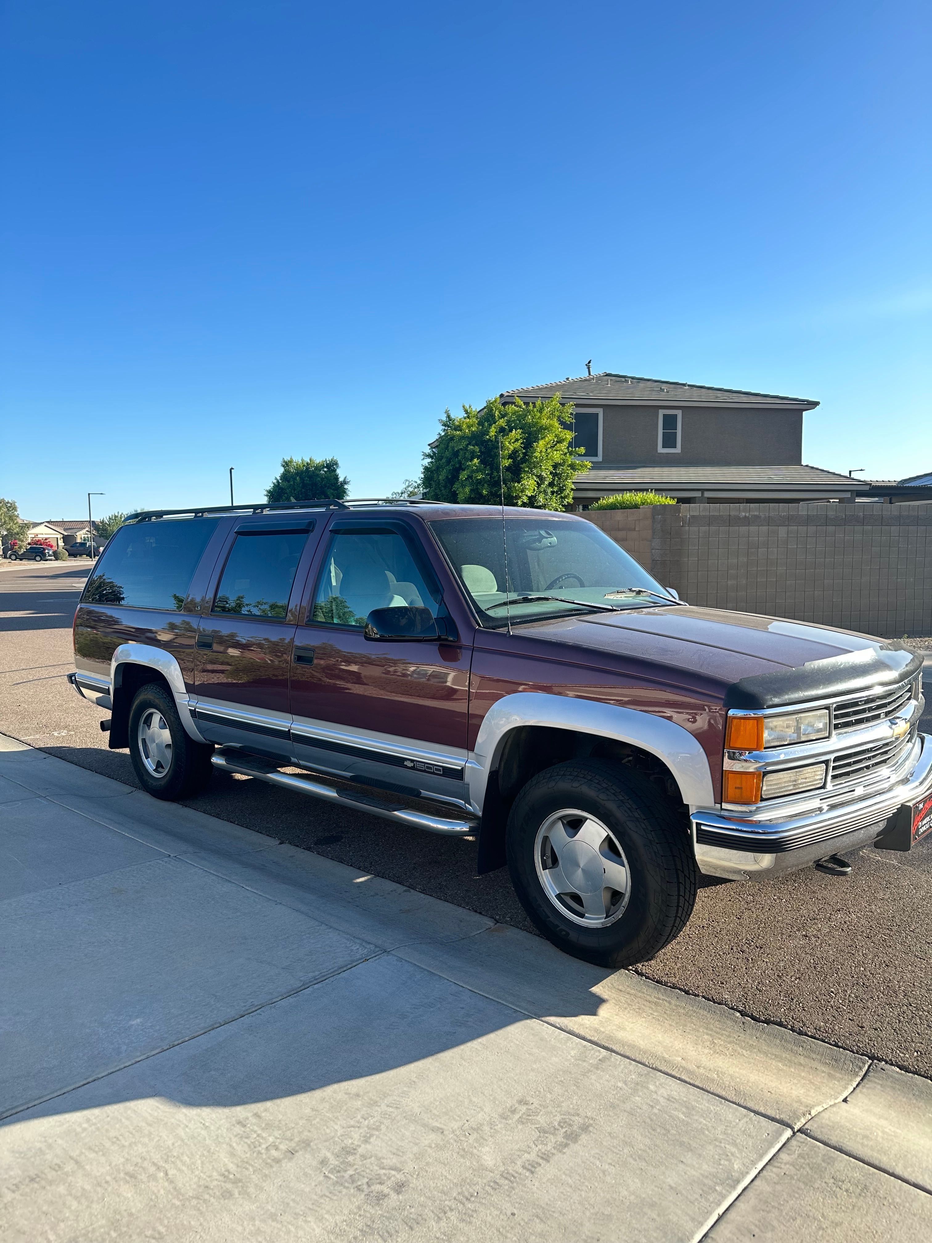 Used 1997 Chevrolet Suburban 4WD w/ Preferred Equipment Group 2 image 2