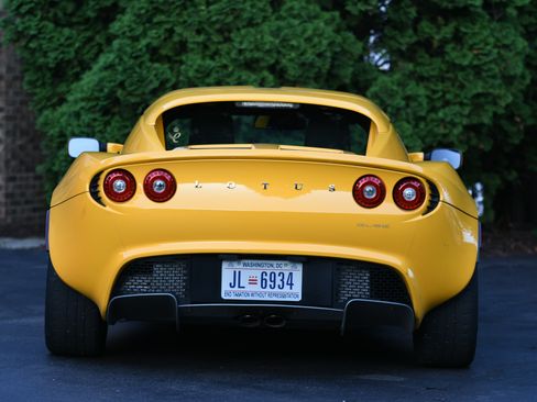 Used 2006 Lotus Elise RWD image 9