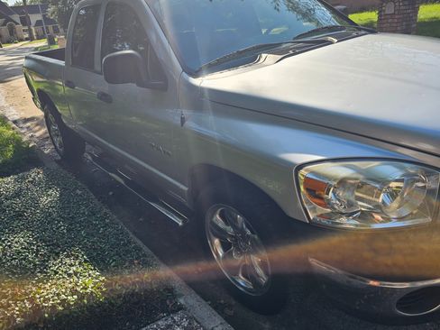Used 2008 Dodge Ram 1500 Truck ST RWD image 5