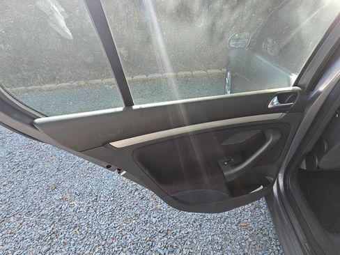 Used 2008 Volkswagen Rabbit S image 19