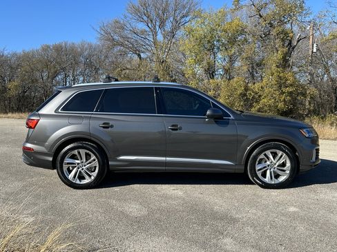 Used 2020 Audi Q7 3.0T Prestige w/ Prestige Package image 8