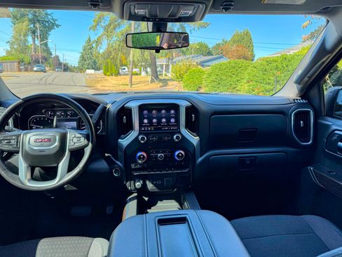Used 2021 GMC Sierra 1500 Elevation w/ X31 Off-Road Package AWD/4WD image 14