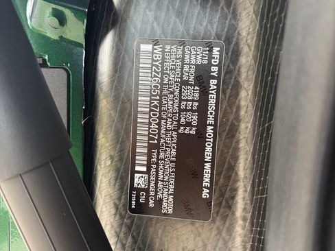 Used 2019 BMW i8 Roadster AWD/4WD image 29