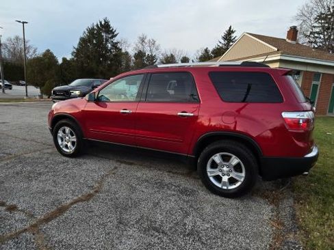 Used 2012 GMC Acadia SLE image 8