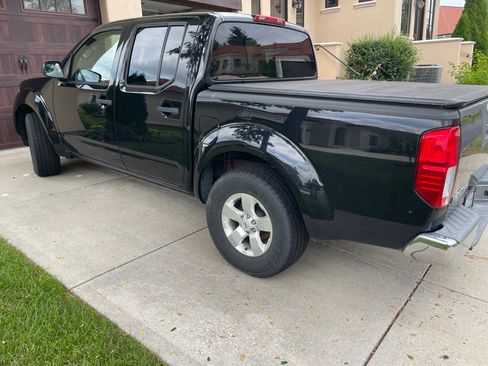 Used 2012 Nissan Frontier SV RWD image 1
