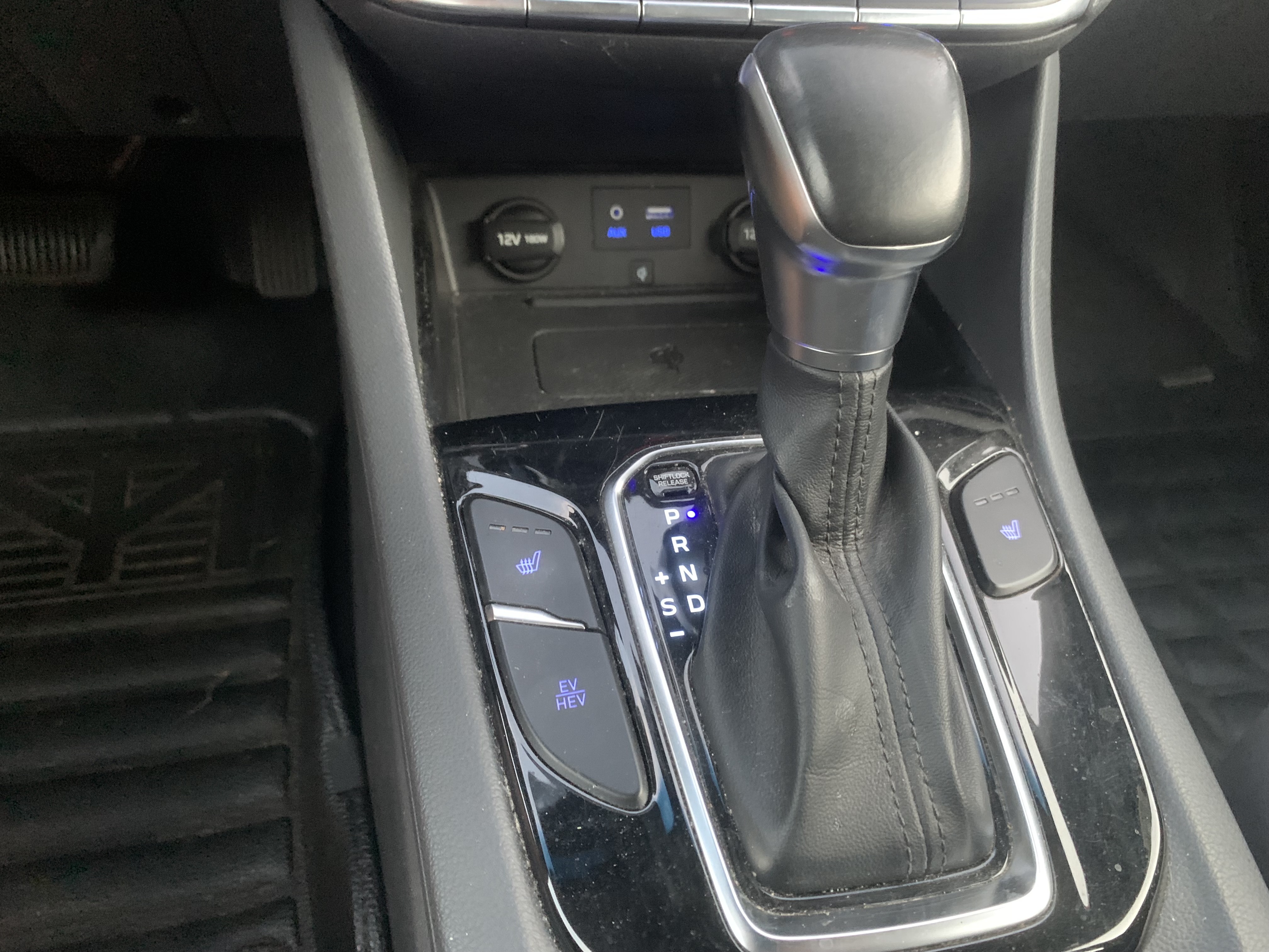 Used 2019 Hyundai Ioniq Limited w/ Ultimate Package 02 FWD image 23