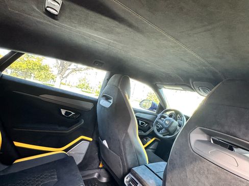 Used 2023 Lamborghini Urus Performante image 19