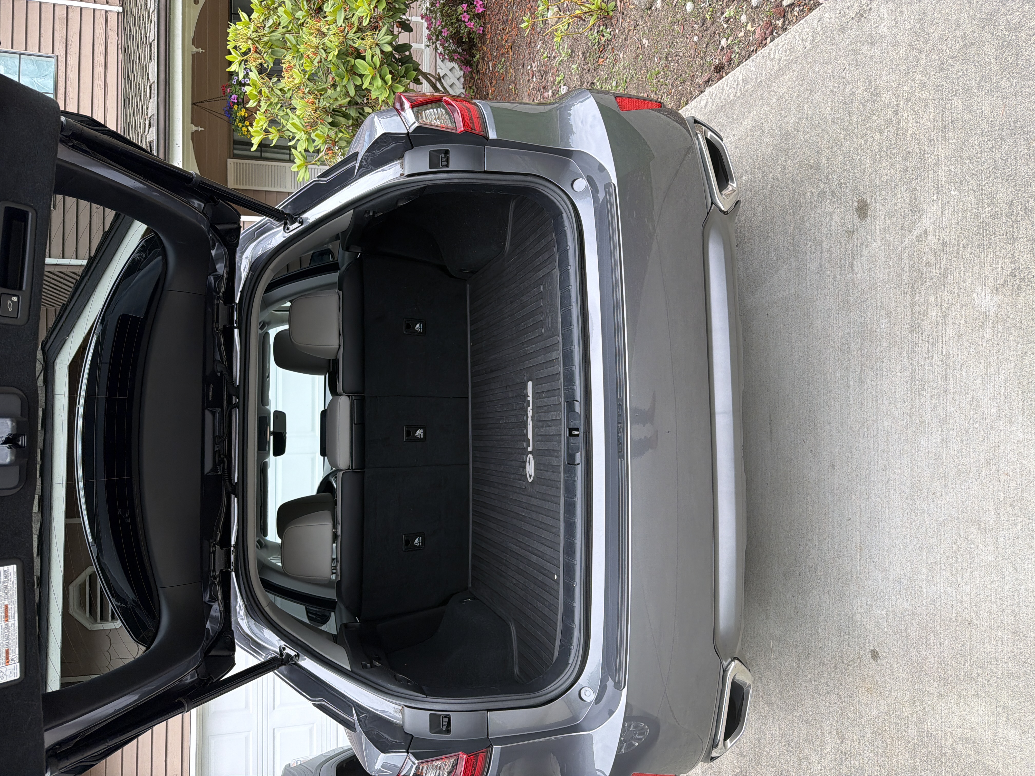 Used 2016 Lexus RX 350 AWD w/ Accessory Package image 1