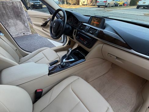 Used 2015 BMW 320i Sedan image 24