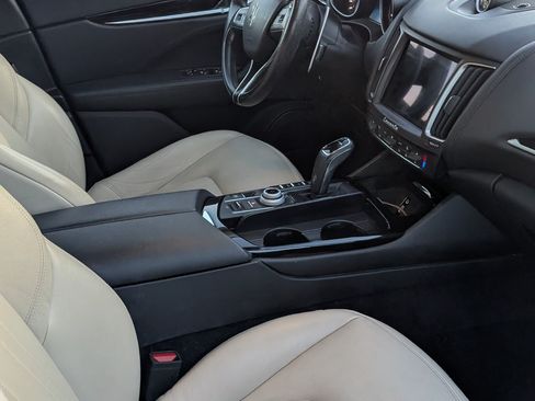 Used 2020 Maserati Levante S image 13