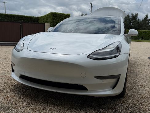 Used 2020 Tesla Model 3 Long Range AWD/4WD image 1