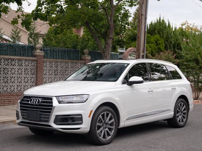 Used 2017 Audi Q7 3.0T Prestige
