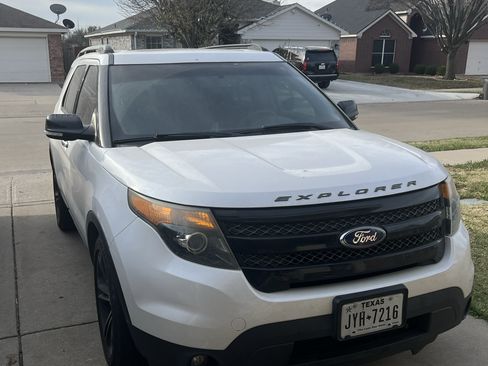 Used 2014 Ford Explorer Sport w/ Equipment Group 401A image 9