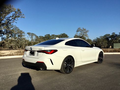 Used 2022 BMW 430i Coupe w/ M Sport Package image 20