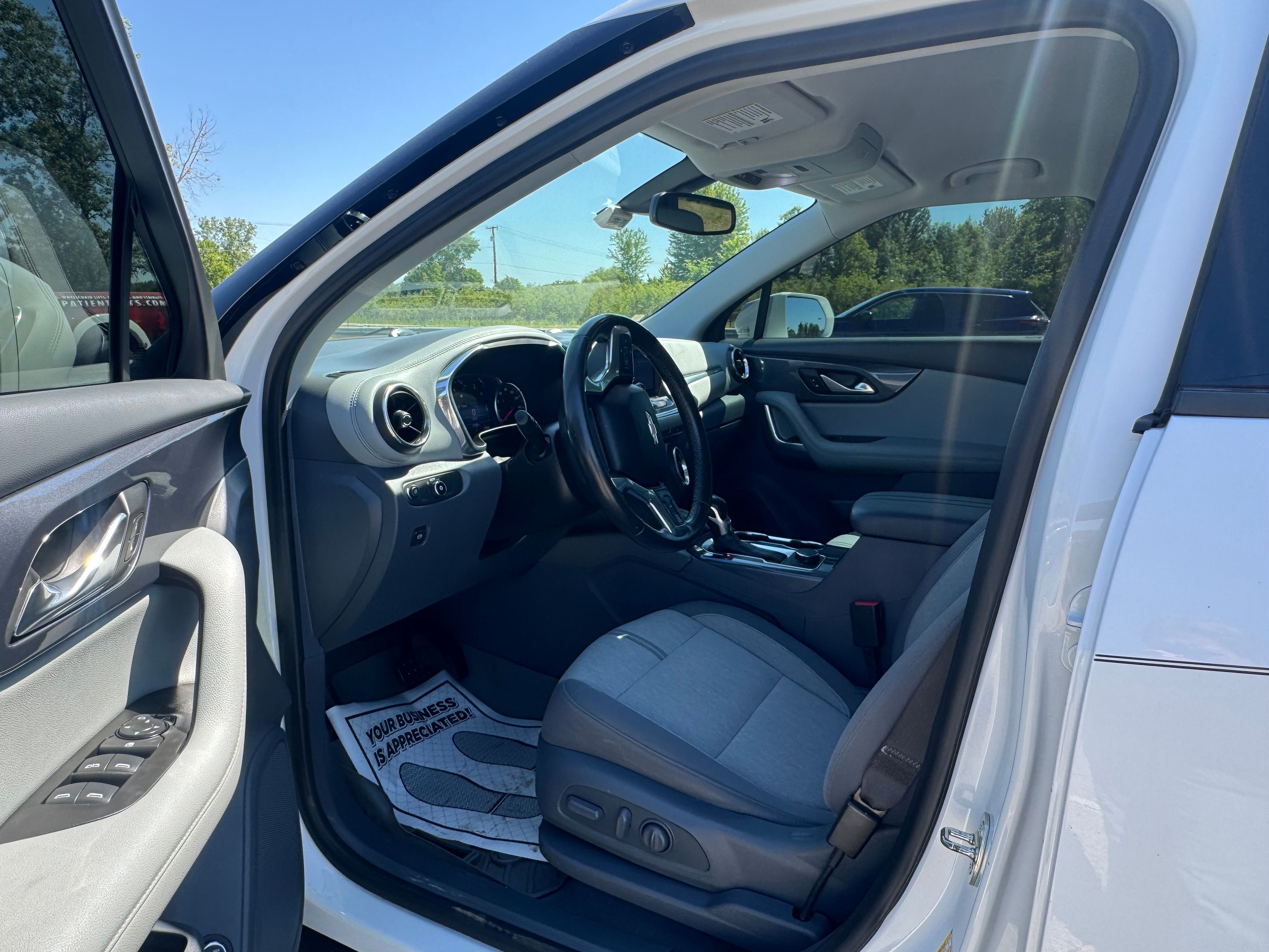 Used 2019 Chevrolet Blazer LT FWD image 8