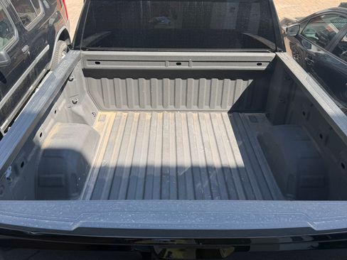 Used 2020 GMC Sierra 1500 Elevation RWD image 15