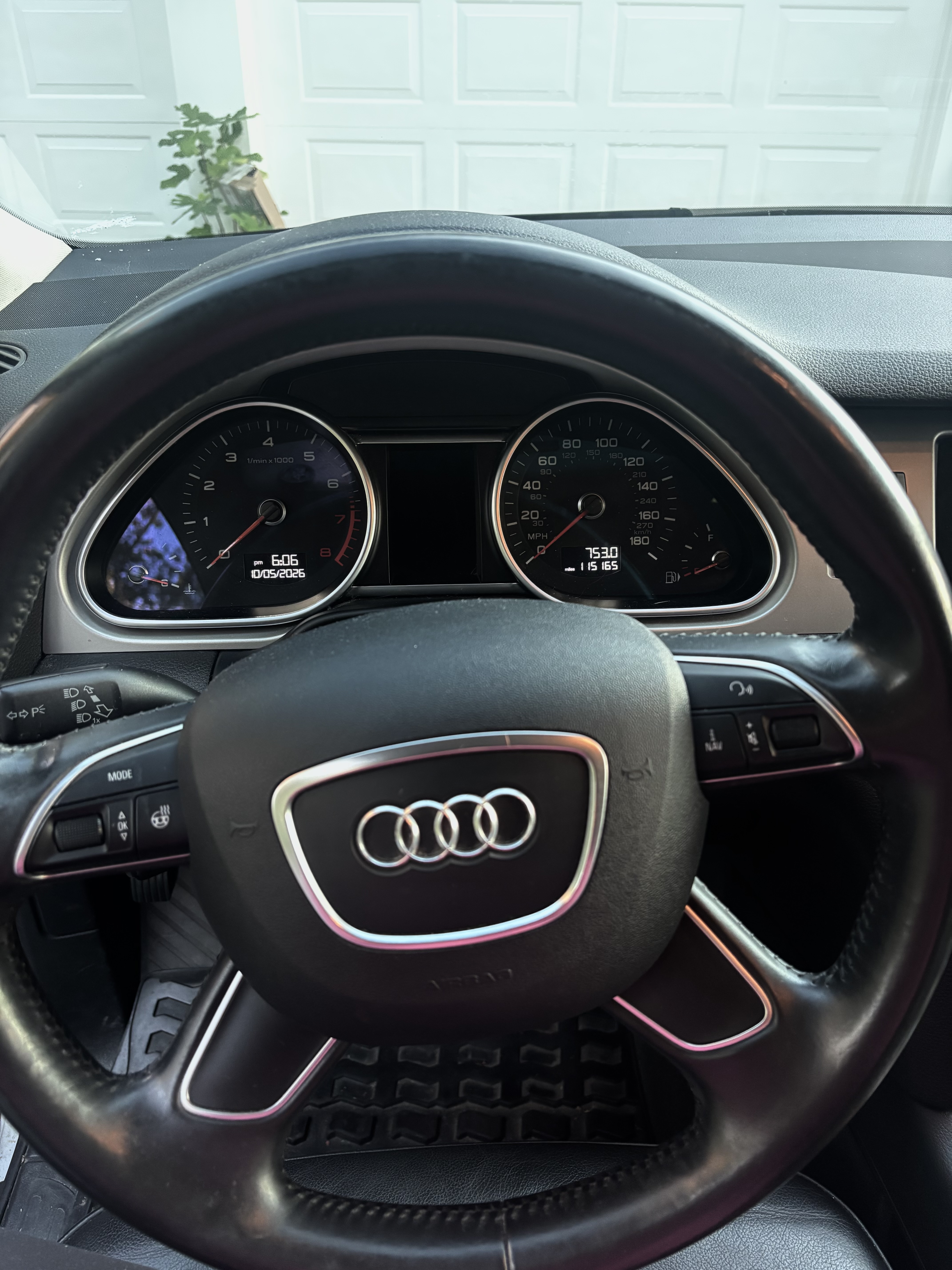 Used 2015 Audi Q7 3.0T Premium w/ Technology Package AWD/4WD image 10