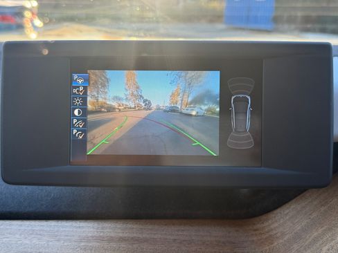 Used 2014 BMW i3 w/ Range Extender image 17