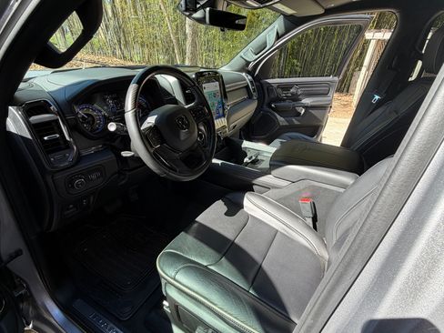 Used 2022 RAM 1500 Limited image 10