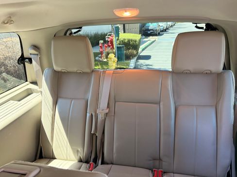 Used 2011 Ford Expedition Limited w/ 301A Rapid Spec Order Code AWD/4WD image 10