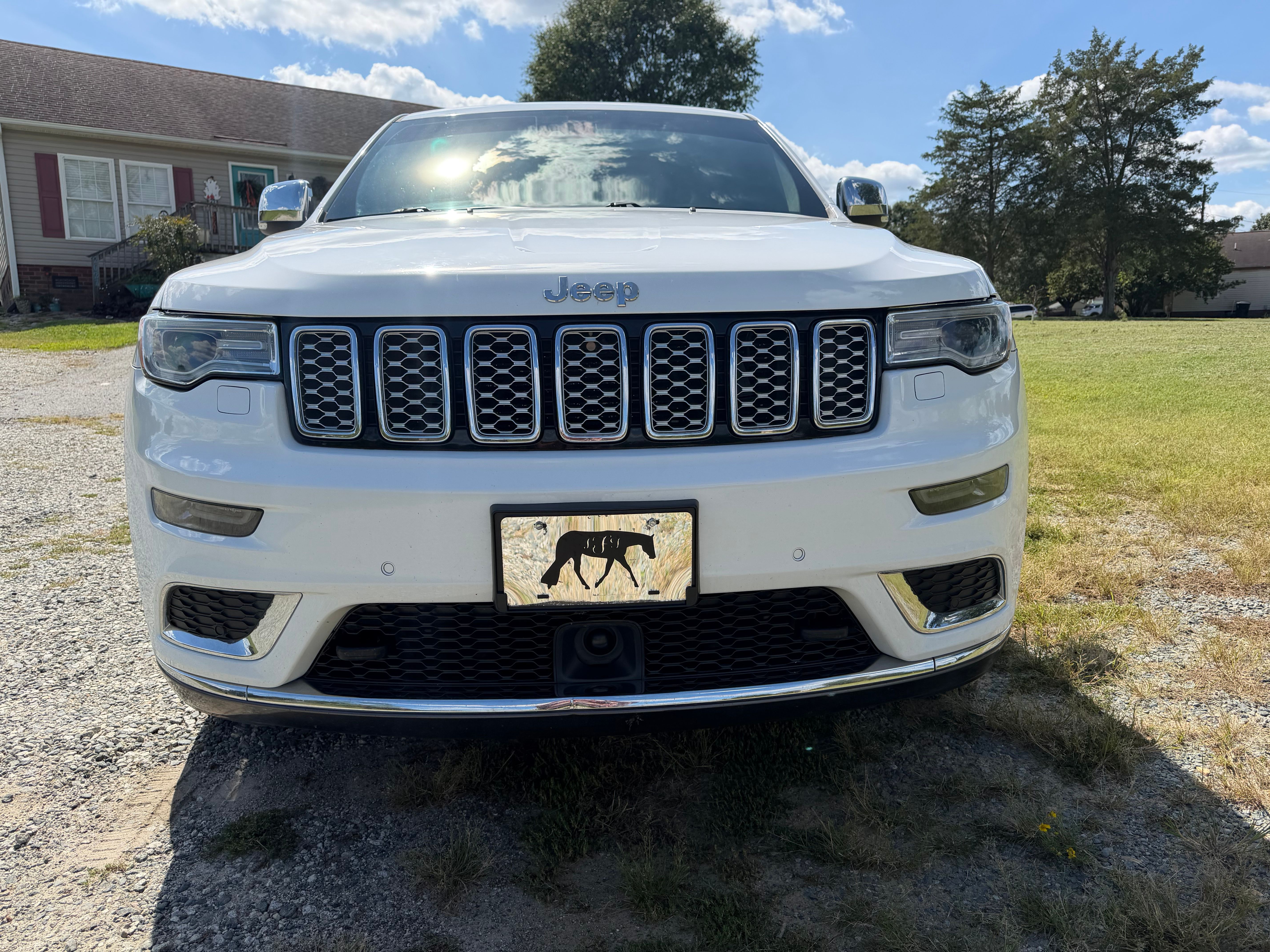 Used 2019 Jeep Grand Cherokee Summit AWD/4WD image 4