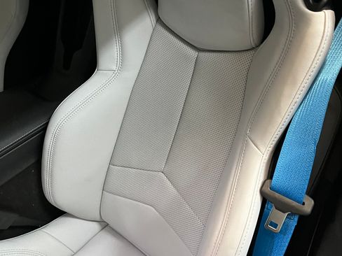 Used 2023 Chevrolet Corvette Stingray Coupe w/ 1LT image 6