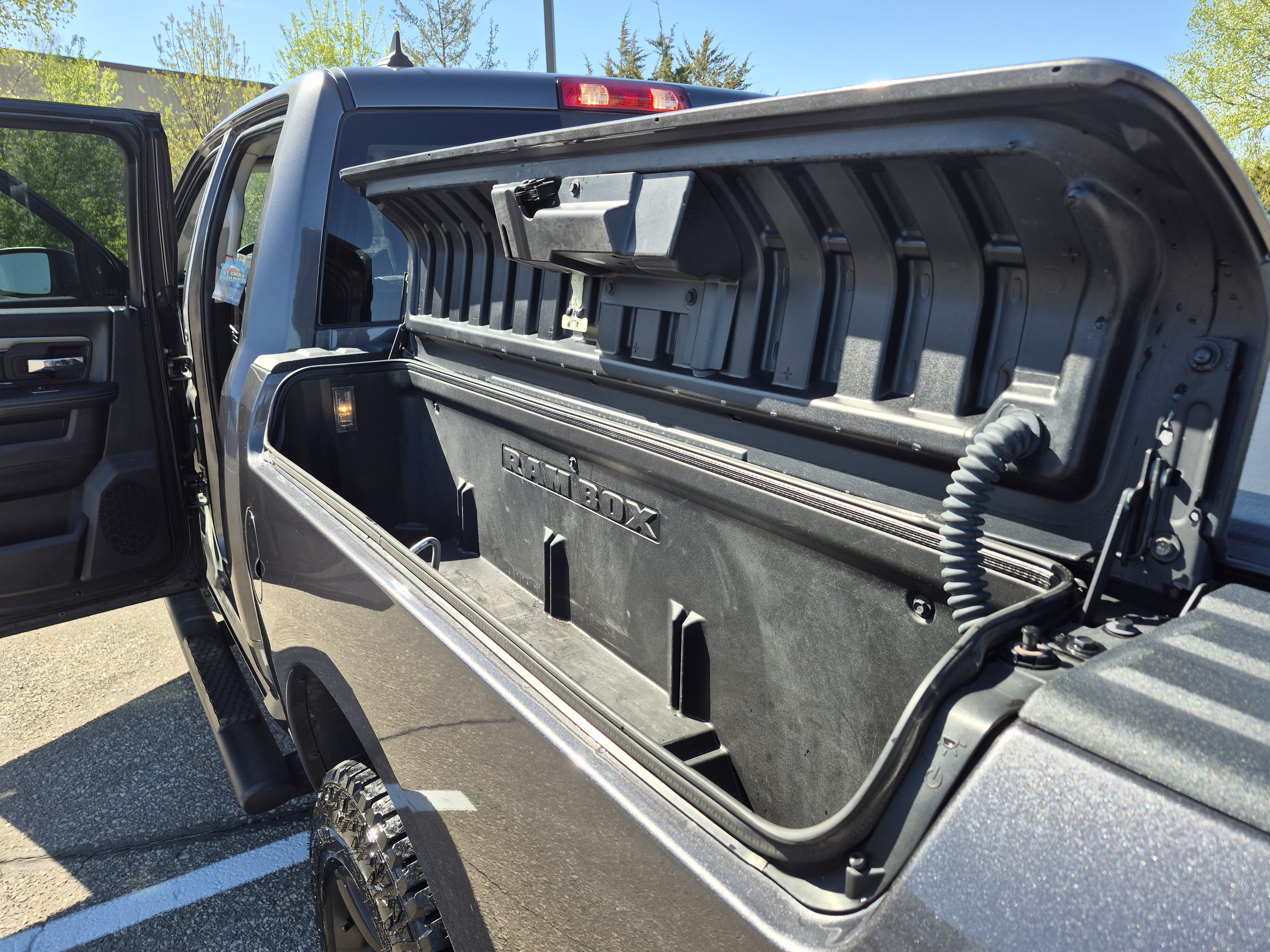 Used 2018 RAM 1500 Sport w/ Convenience Group AWD/4WD image 6