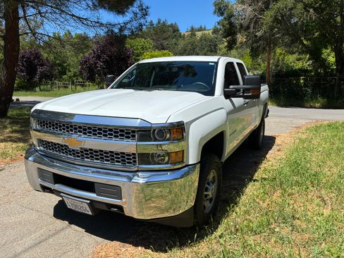 Used 2019 Chevrolet Silverado 2500 W/T AWD/4WD image 5