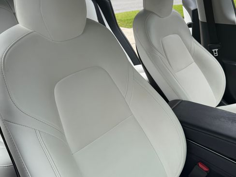 Used 2018 Tesla Model 3 Performance image 12