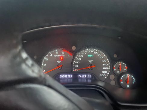 Used 2000 Chevrolet Corvette Convertible 2D w/ Memory Pkg image 14