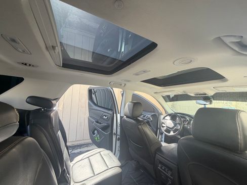 Used 2018 Chevrolet Traverse Premier w/ Redline Edition FWD image 13