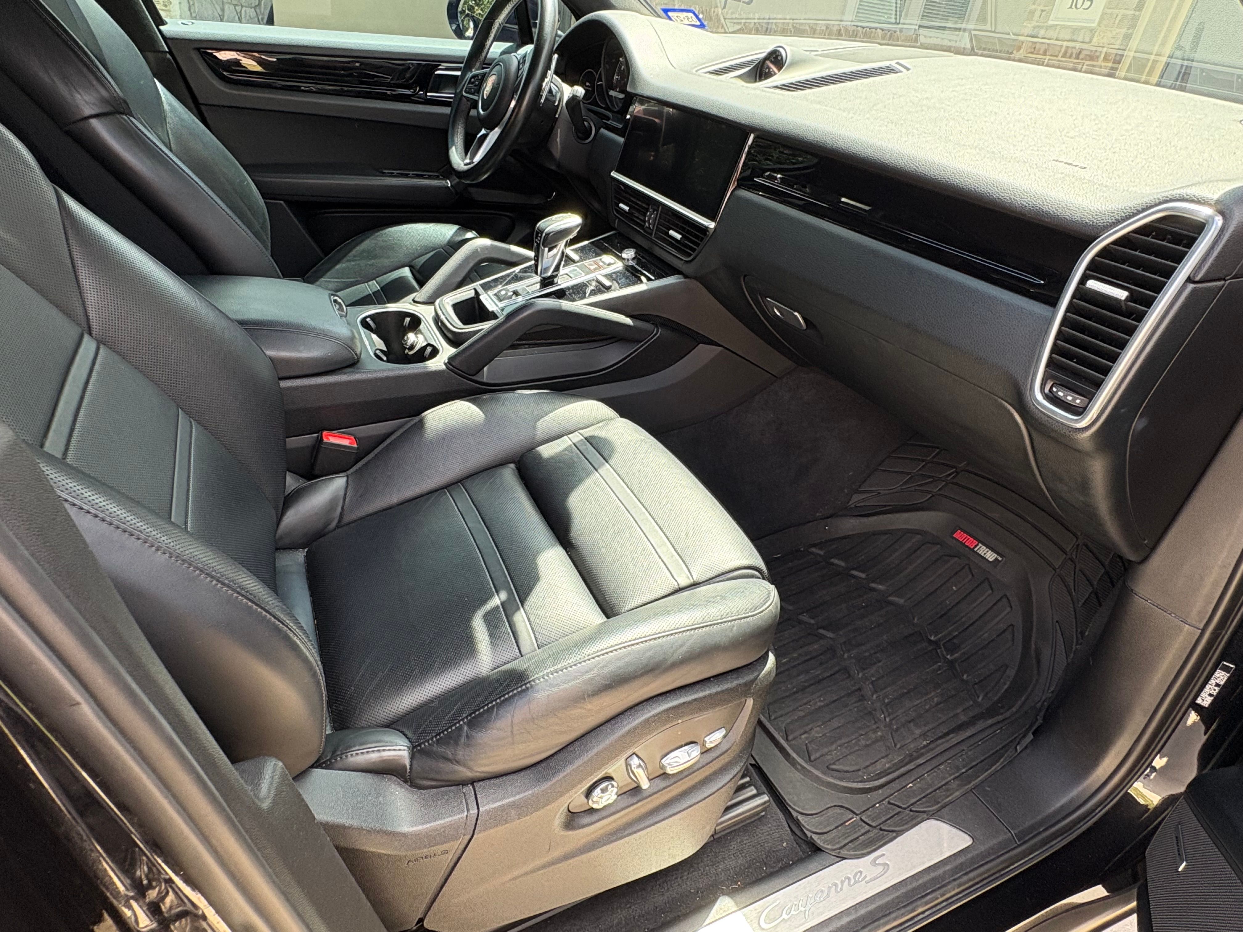Used 2020 Porsche Cayenne S AWD/4WD image 10
