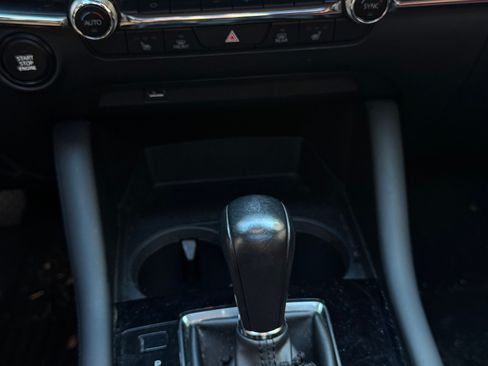 Used 2020 MAZDA MAZDA3 Premium Hatchback 4D image 10