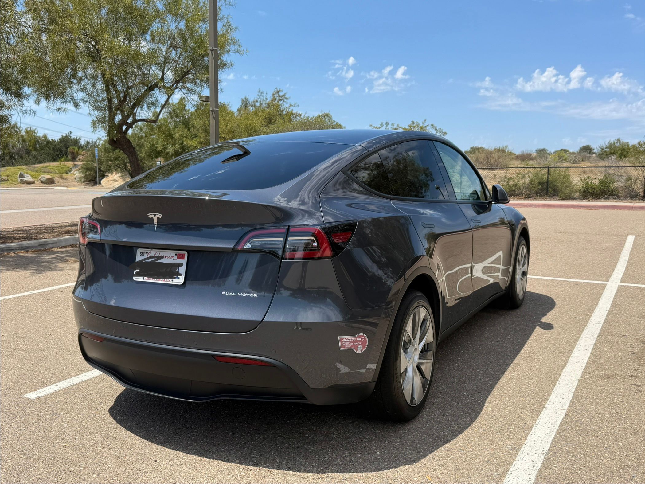 Used 2022 Tesla Model Y Long Range AWD/4WD image 8